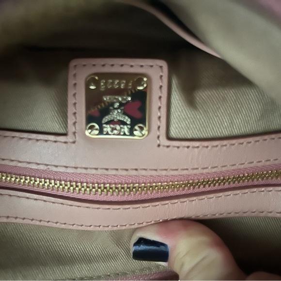 MCM Visetos crossbody or clutch bag 11x8 in pink excellent condition - Picture 5 of 10